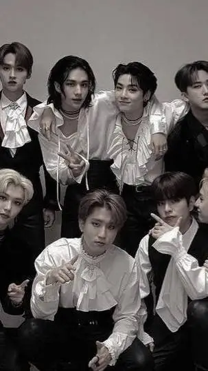 ai character: stray kids mafia background