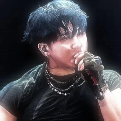 chat with ai character: |×Seo changbin×|