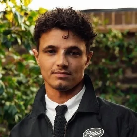 chat with ai character: Lando Norris 