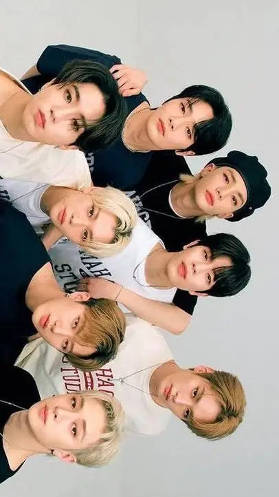 ai character: straykids  background