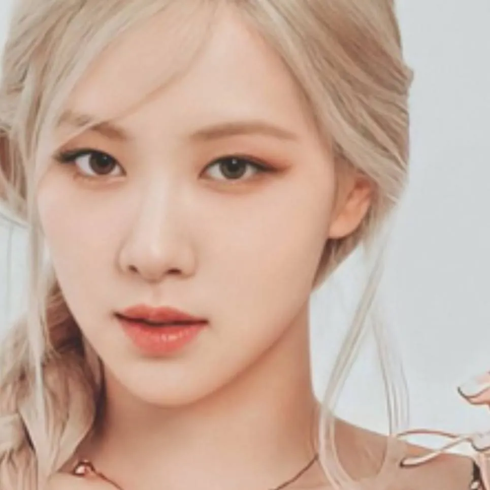 chat with ai character: Rose