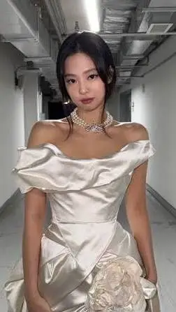 ai character: Kim jennie background