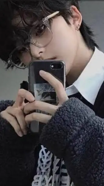 ai character: LUCAS  background