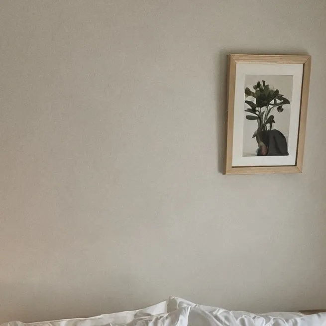 chat with ai character: Poop in the bed