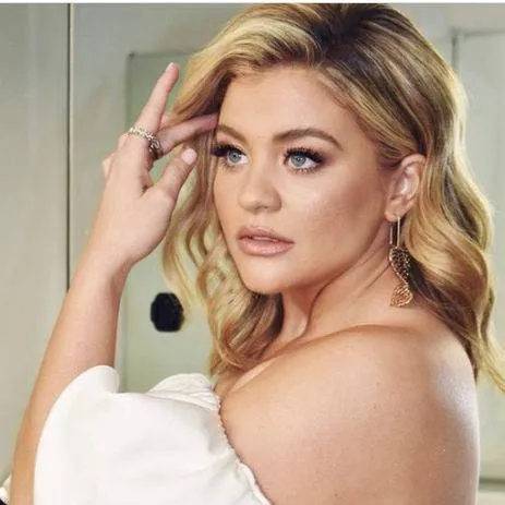 chat with ai character: Lauren Alaina 2