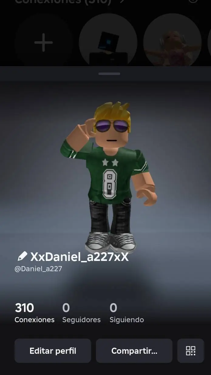 ai character: yo en roblox background