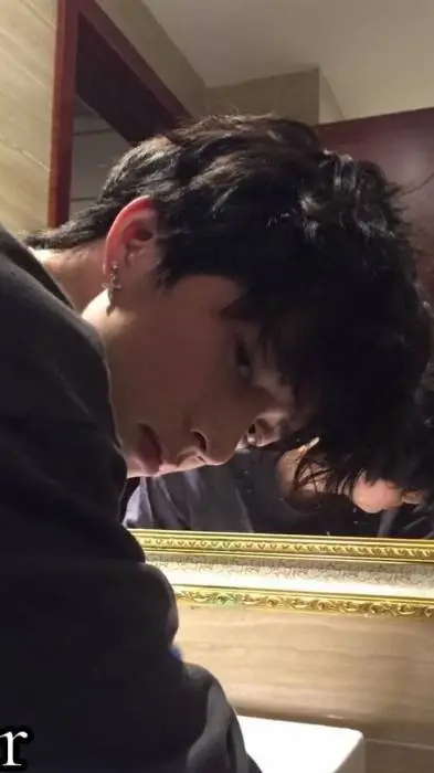 ai character: Rian background