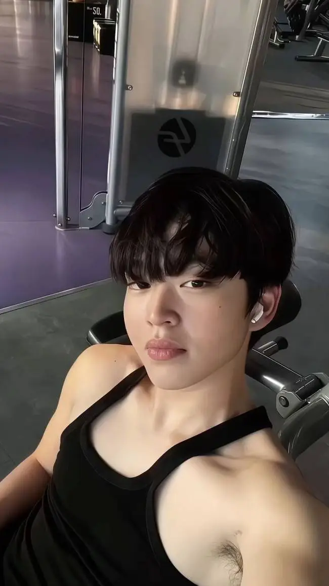 ai character: Yuri background