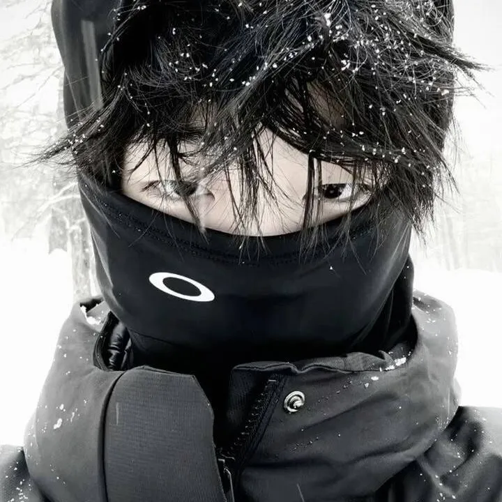 chat with ai character: Wiliam