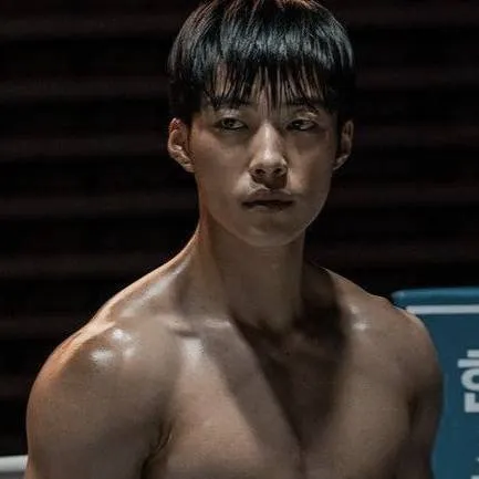 chat with ai character: jun woo 