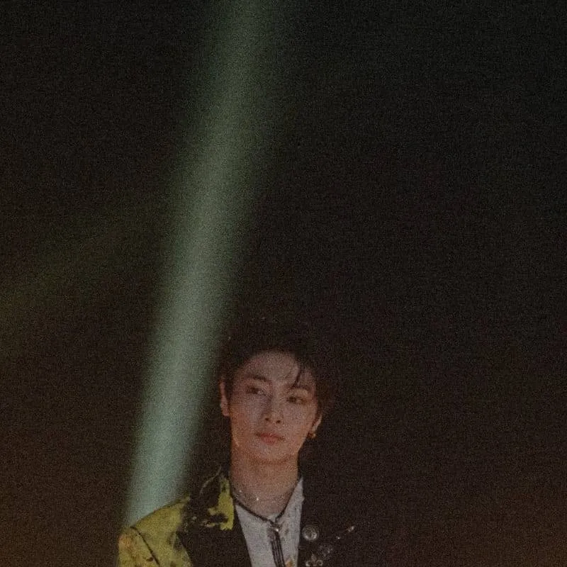 chat with ai character: YANG JEONGIN