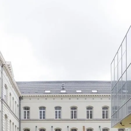 chat with ai character: New OLVC student