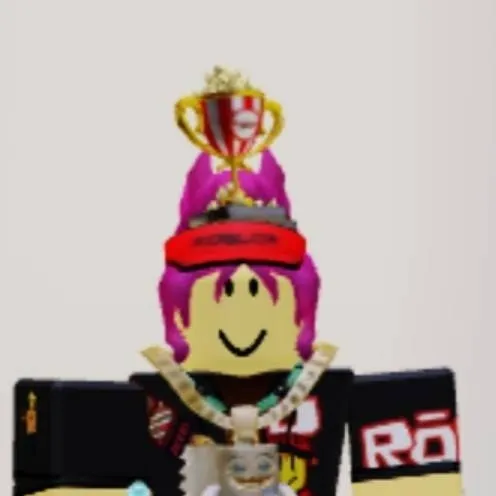 chat with ai character: 🥰Noobina🥰