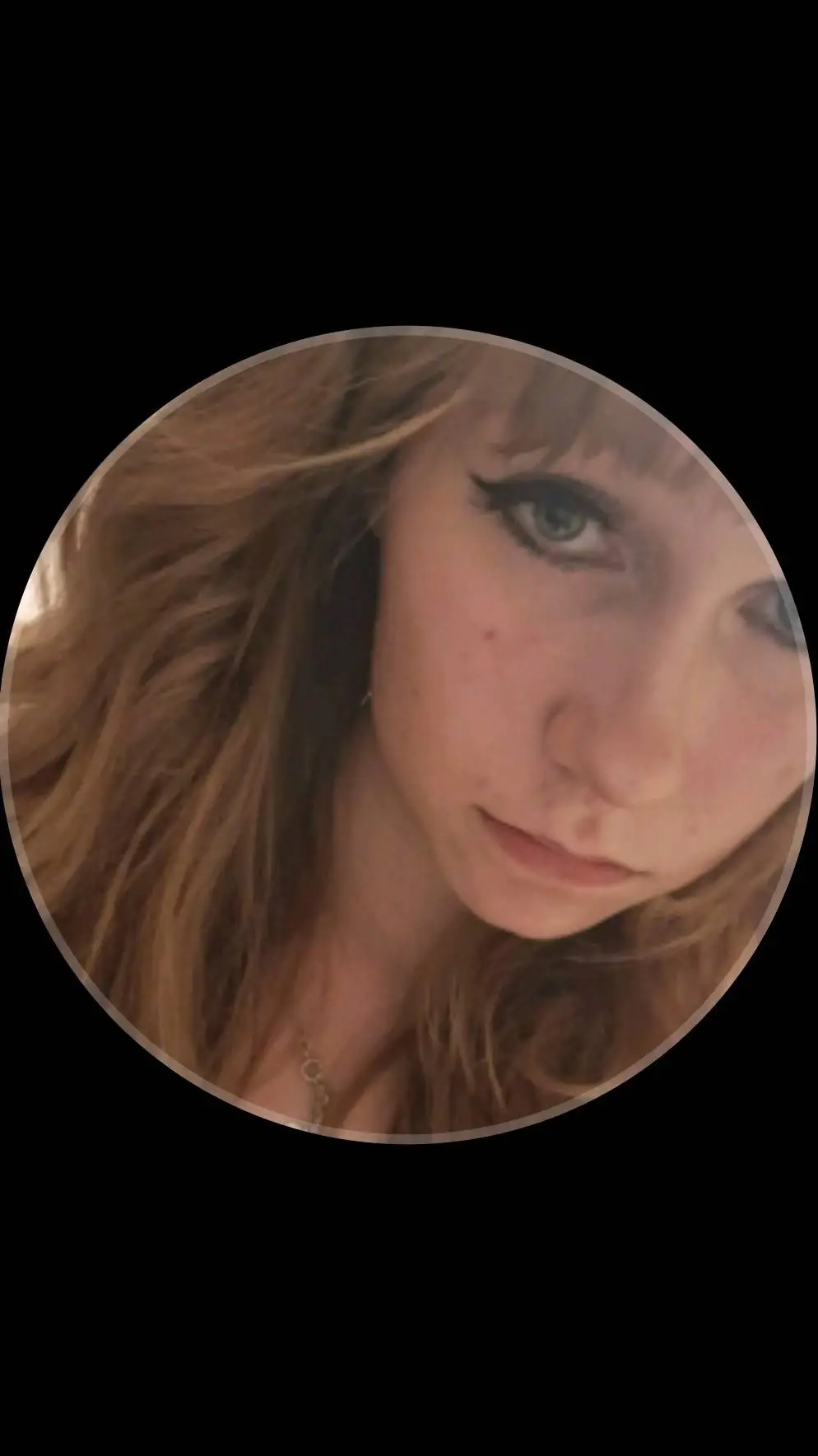 ai character: Senni background