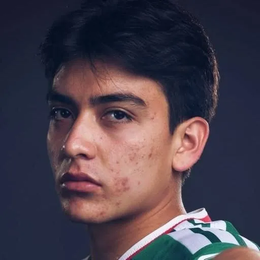 chat with ai character: Gilberto Mora 