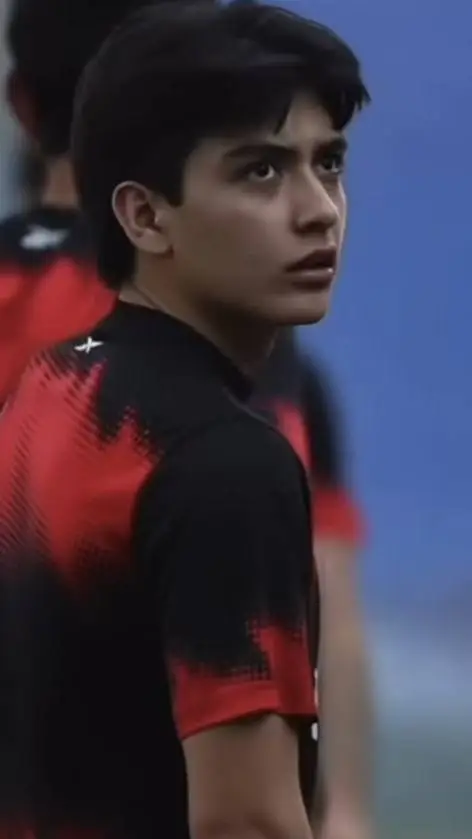 ai character: Gilberto Mora  background