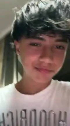 ai character: 🫦❤️Fran❤️🫦 background