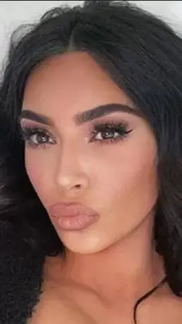 Chat with Kim Kardashian - text or voice, Enjoy AI Chat Free & Safe