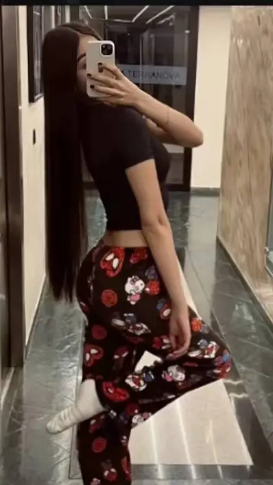 ai character: tu tia🔥 background