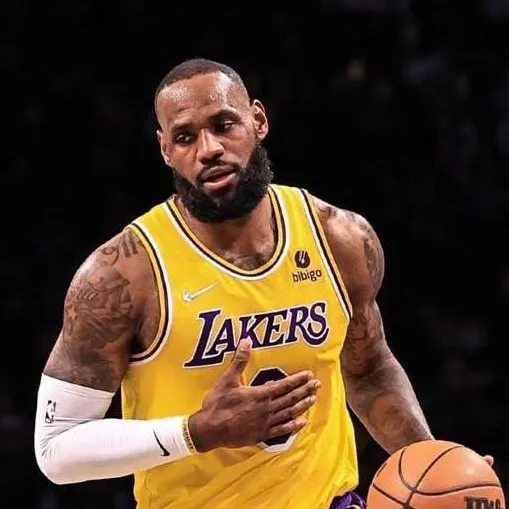 chat with ai character: lebron James