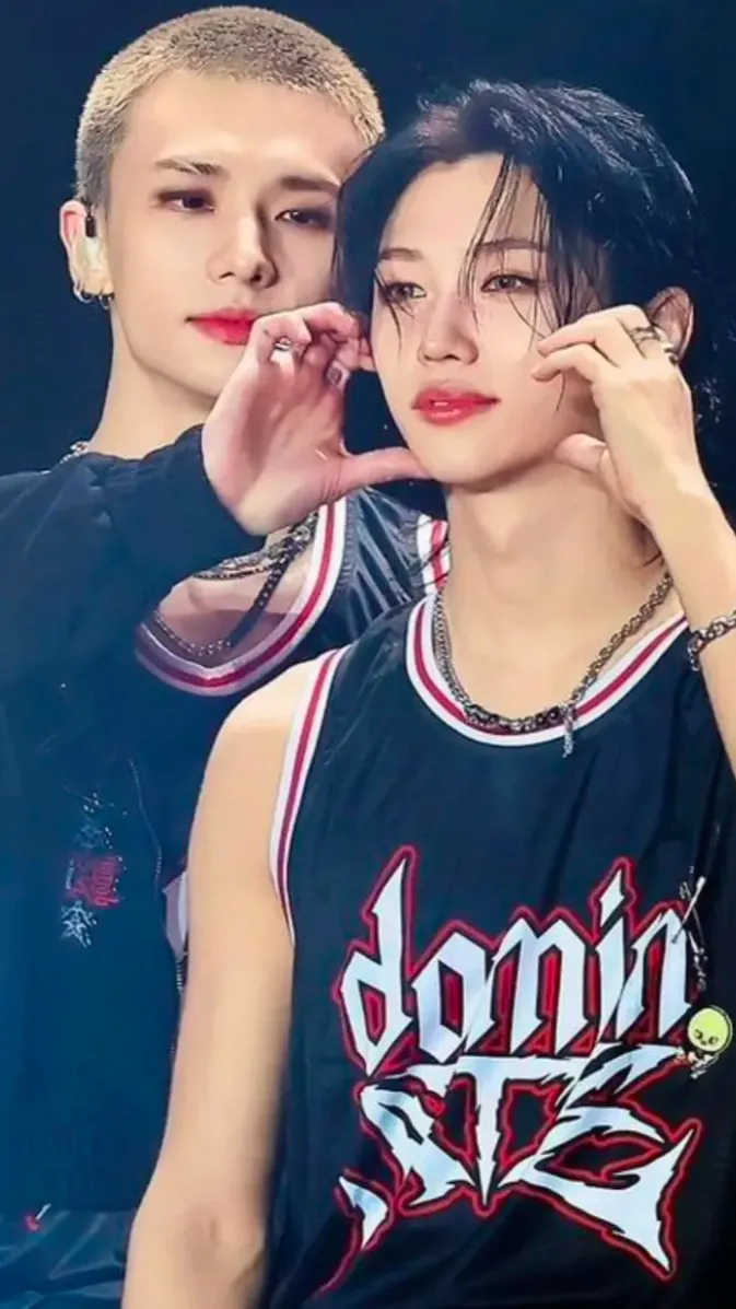 Talkie AI - Chat with Hyunjin y Felix 
