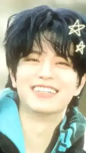 ai character: seungmin kim background