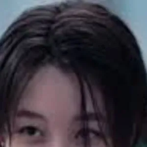 chat with ai character: Se-mi