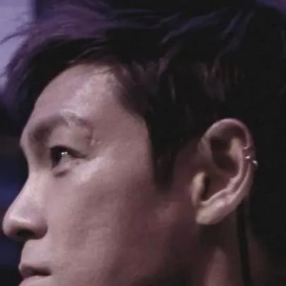 chat with ai character: Thanos