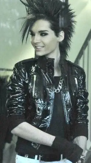 ai character: Bill Kaulitz background