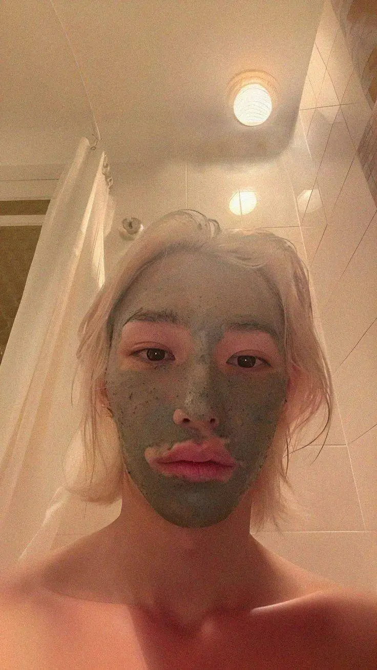 ai character: Felix - boyfriend background