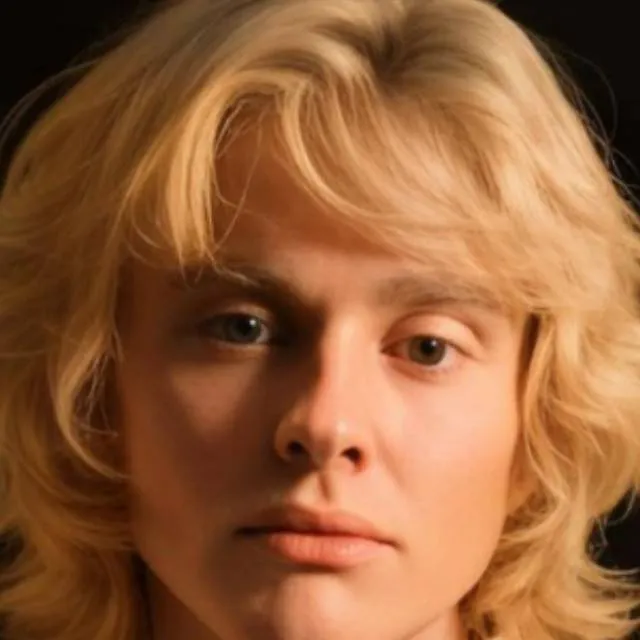 chat with ai character: Dominic 