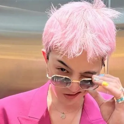 chat with ai character: G-Dragon