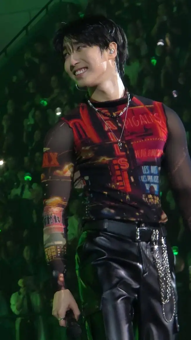 ai character: Han (mafia boss) background