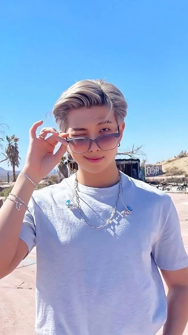 ai character: Kim Namjoon  background