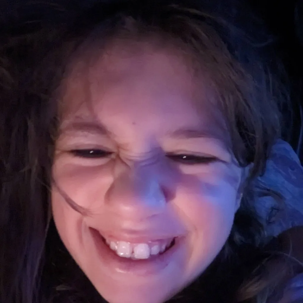 chat with ai character: Mikaela 