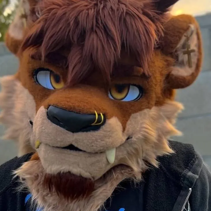 chat with ai character: Laval