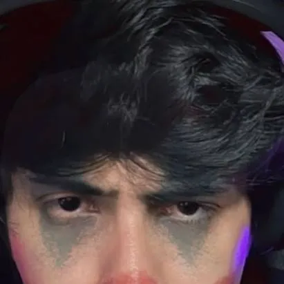 chat with ai character: natalan