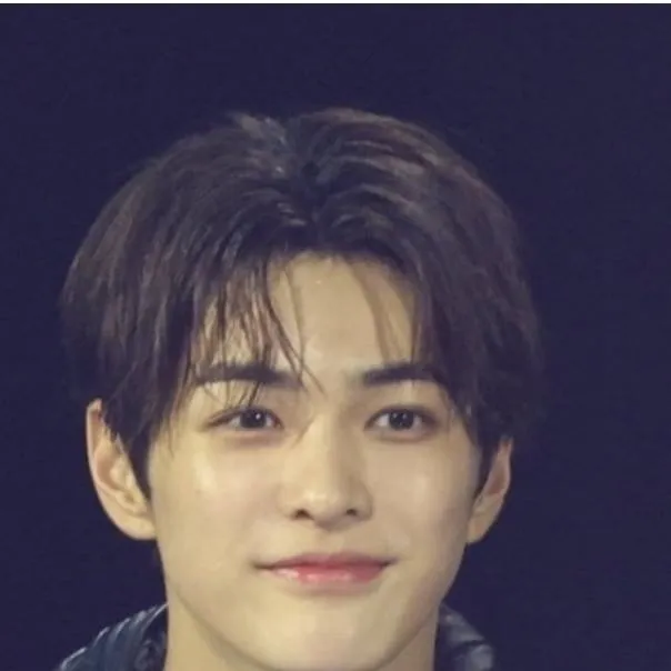 chat with ai character: KEONHO