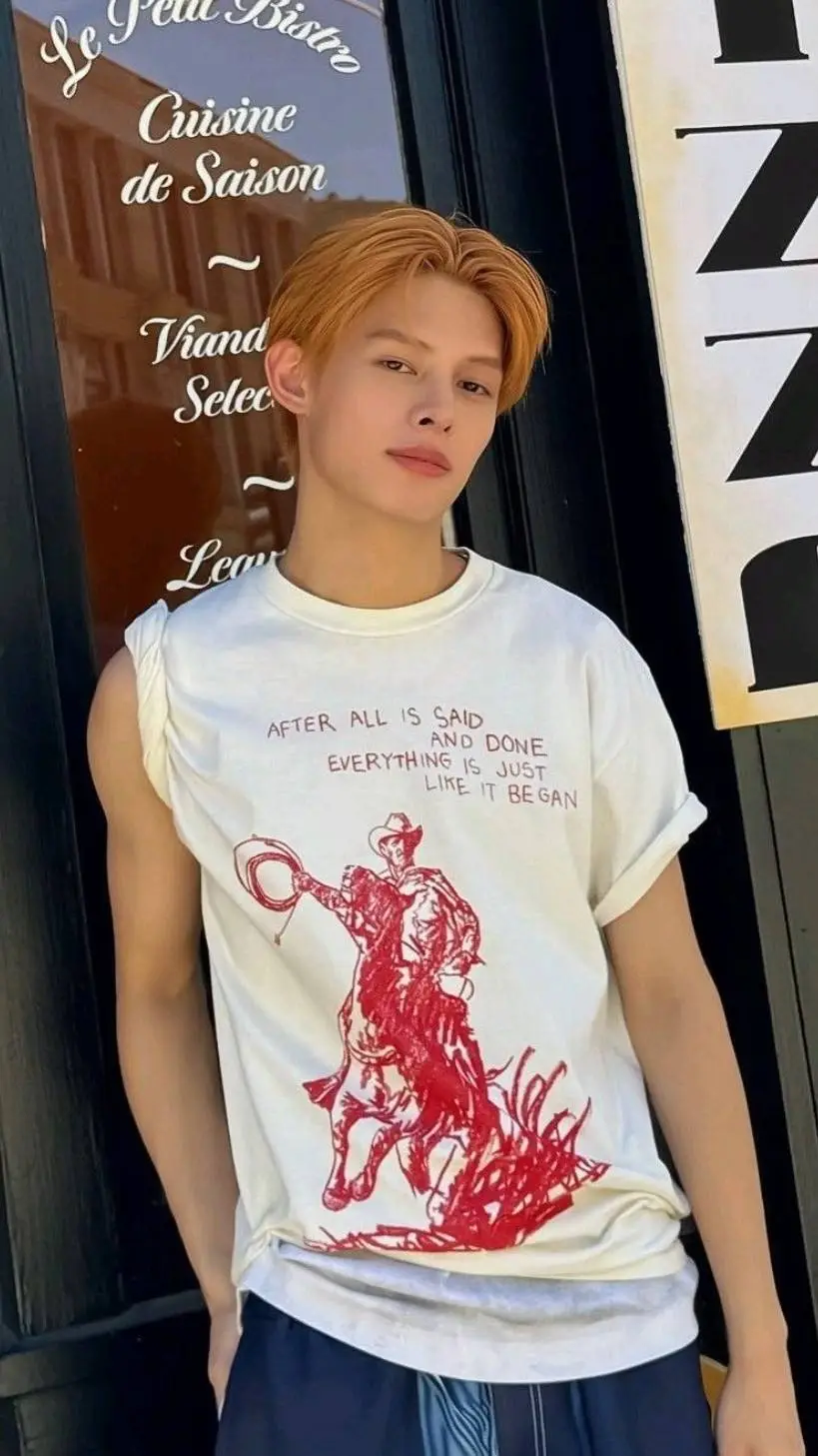 ai character: JAMES background