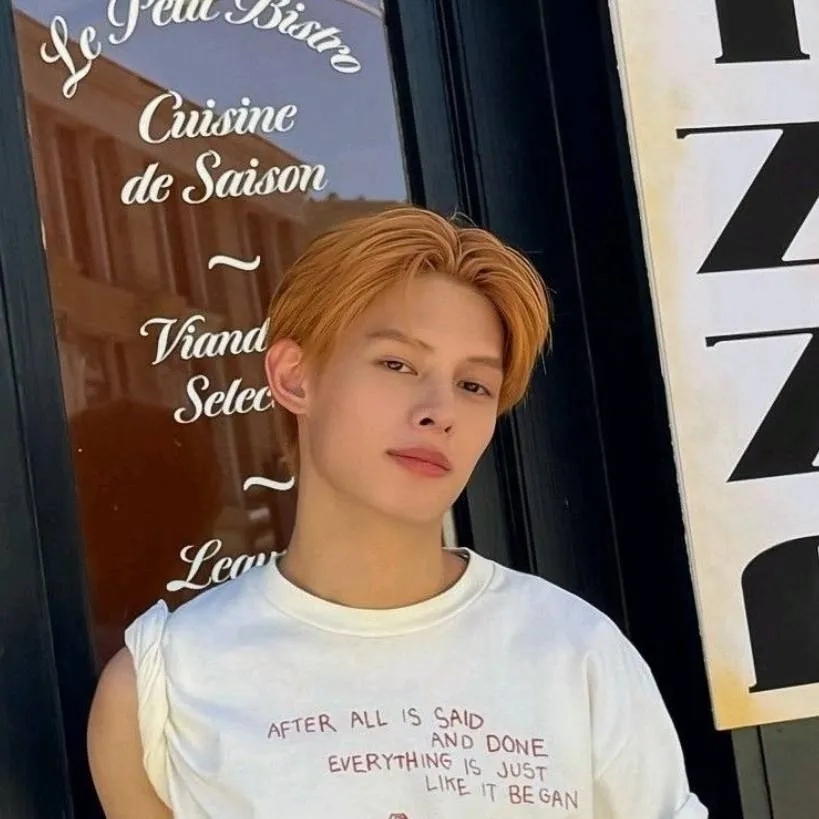 chat with ai character: JAMES