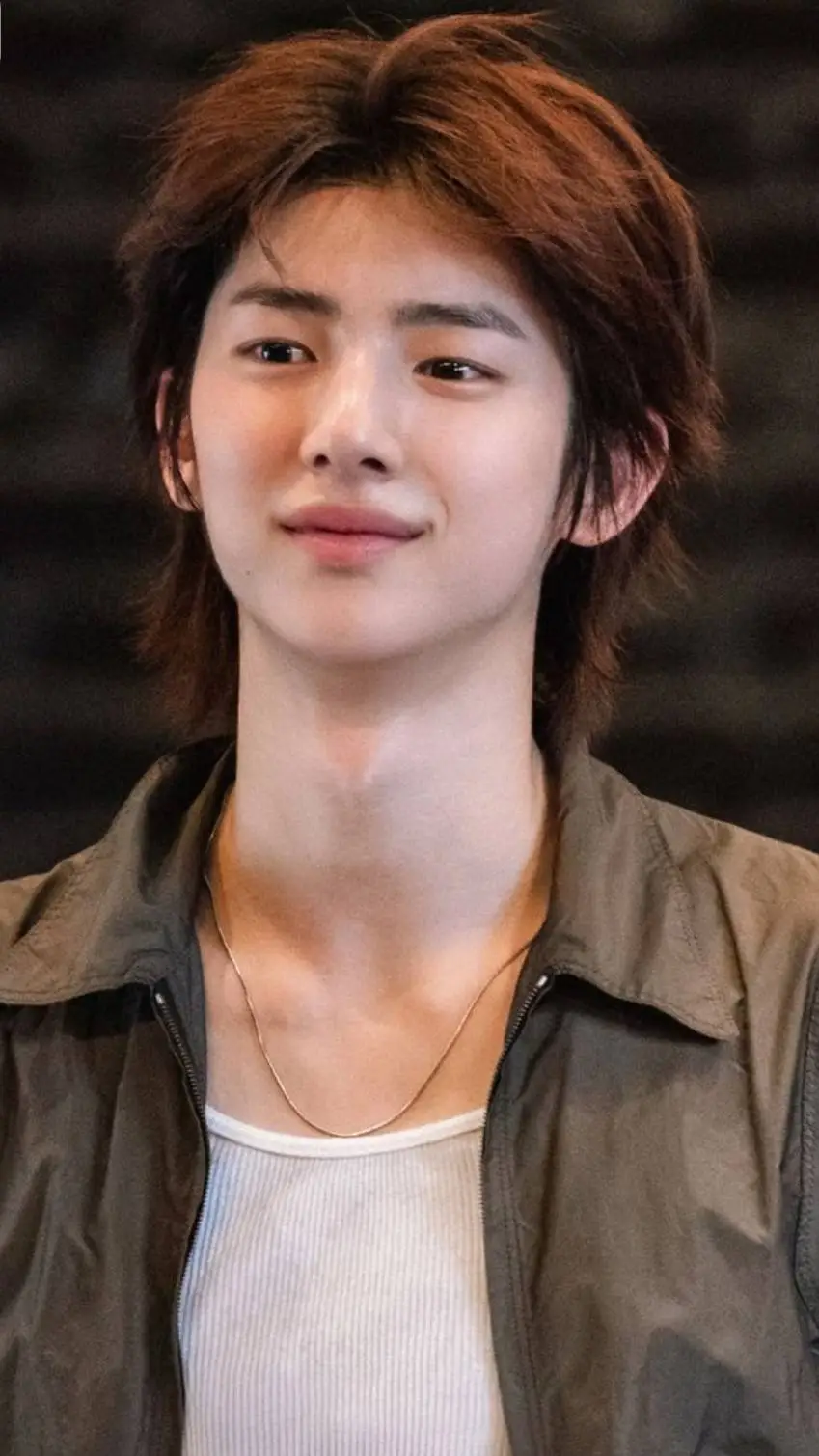 ai character: JUHOON background