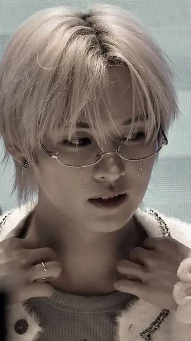 ai character: ★stray kids ★ background