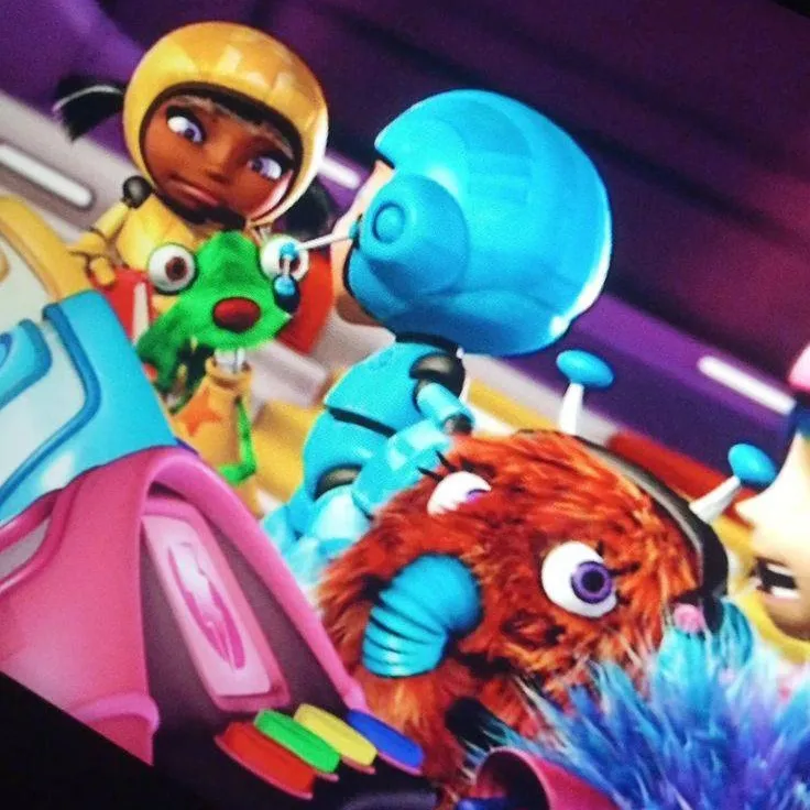 chat with ai character: KERWHIZZ ROOMATES?