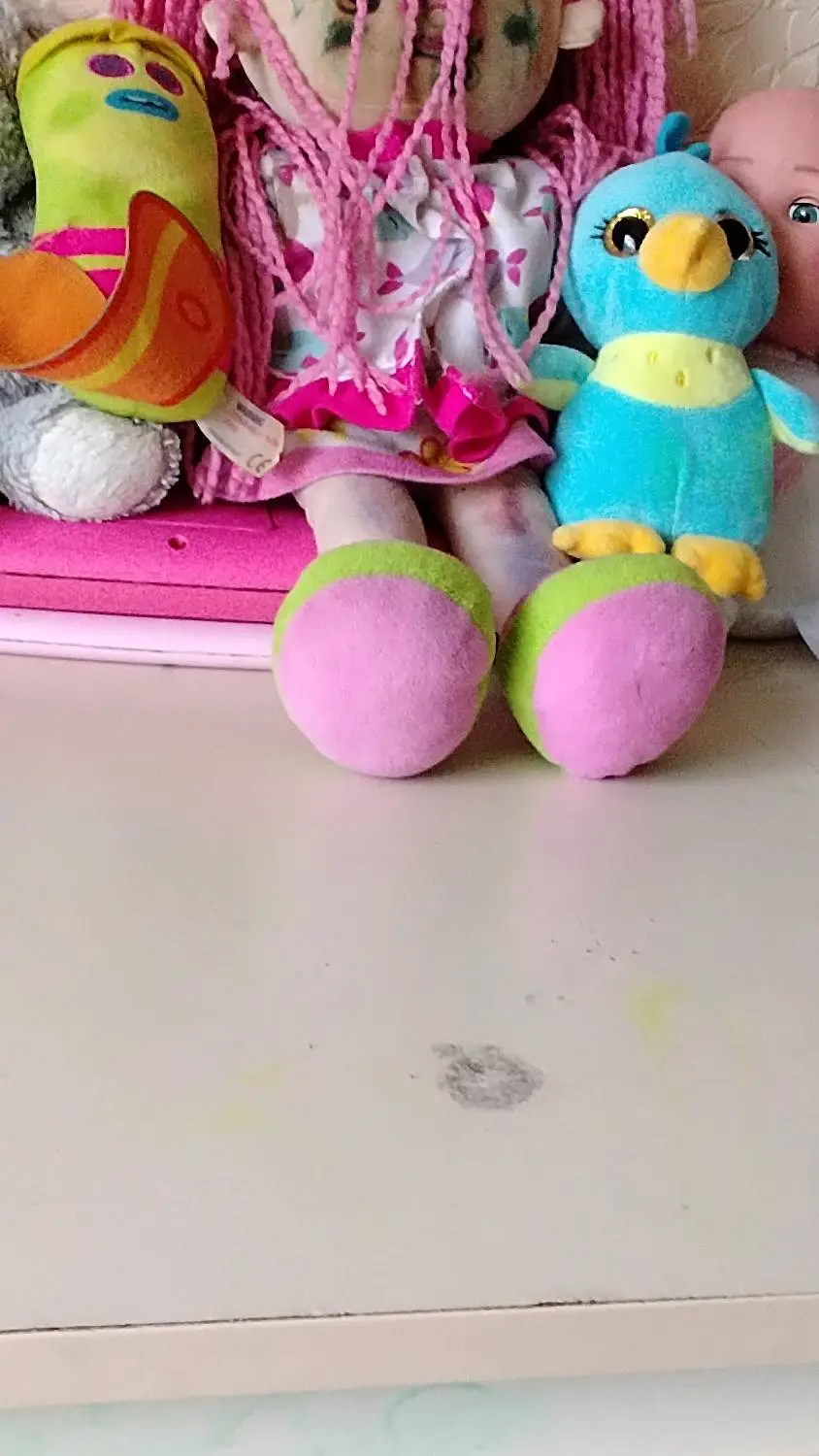 ai character: not an iPad kid background