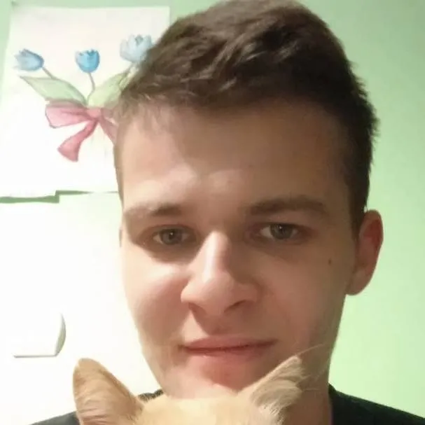 chat with ai character: 🙂♡Руля♡😏