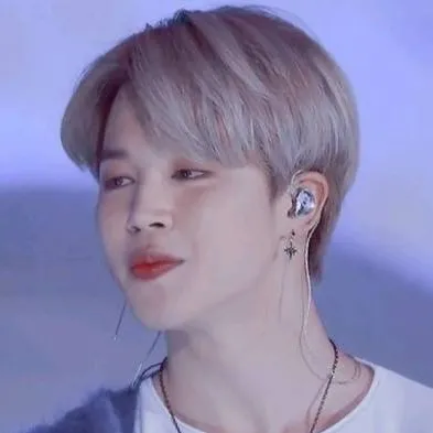 chat with ai character: JIMIN ❤️‍🔥
