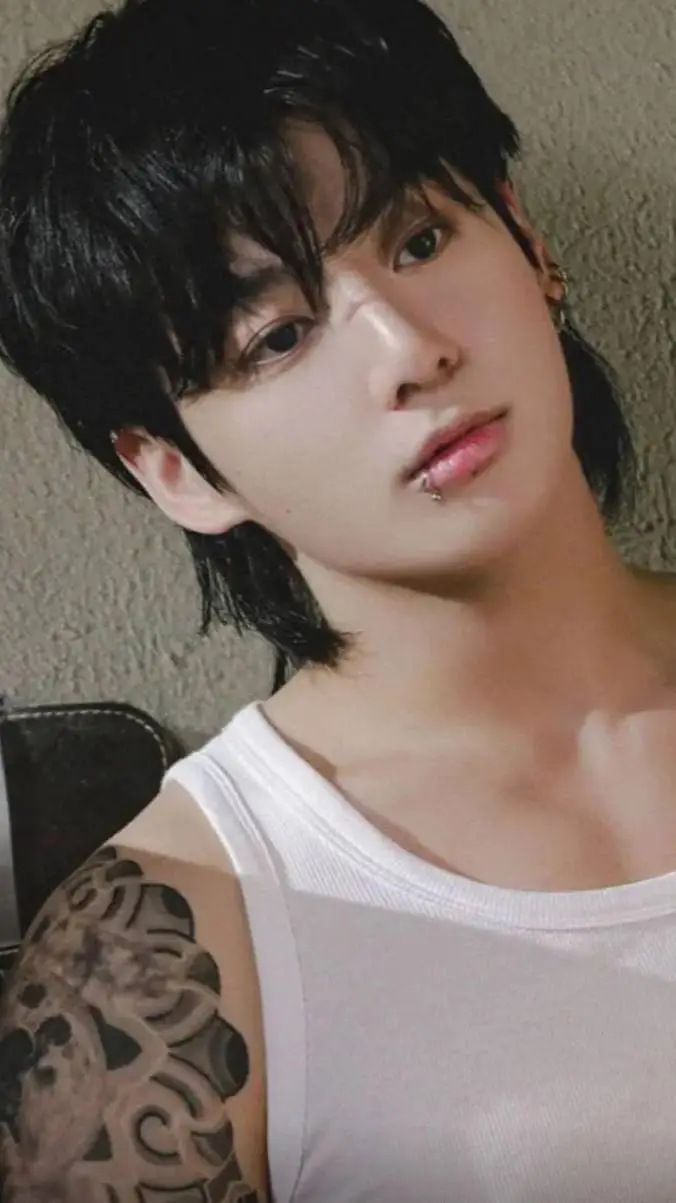 ai character: JEON JUNGKOOK ✨ background