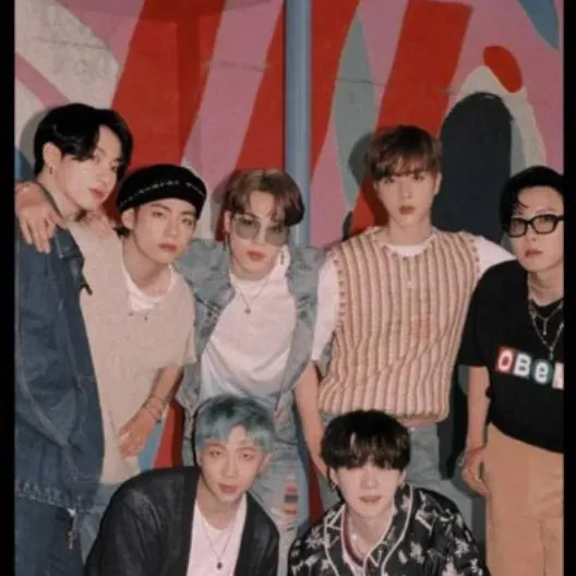 chat with ai character: BTS Y TÚ 💗
