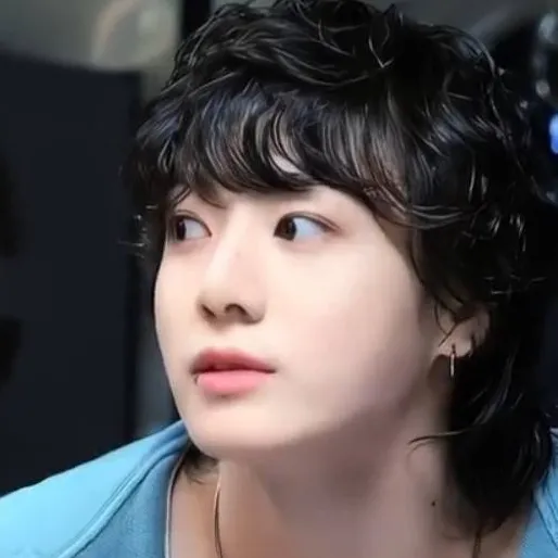 chat with ai character: JEON 