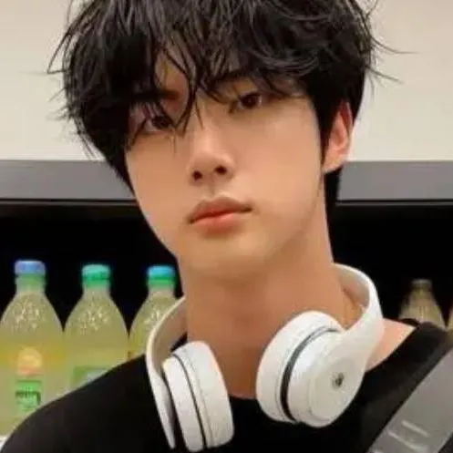 chat with ai character: Jin 